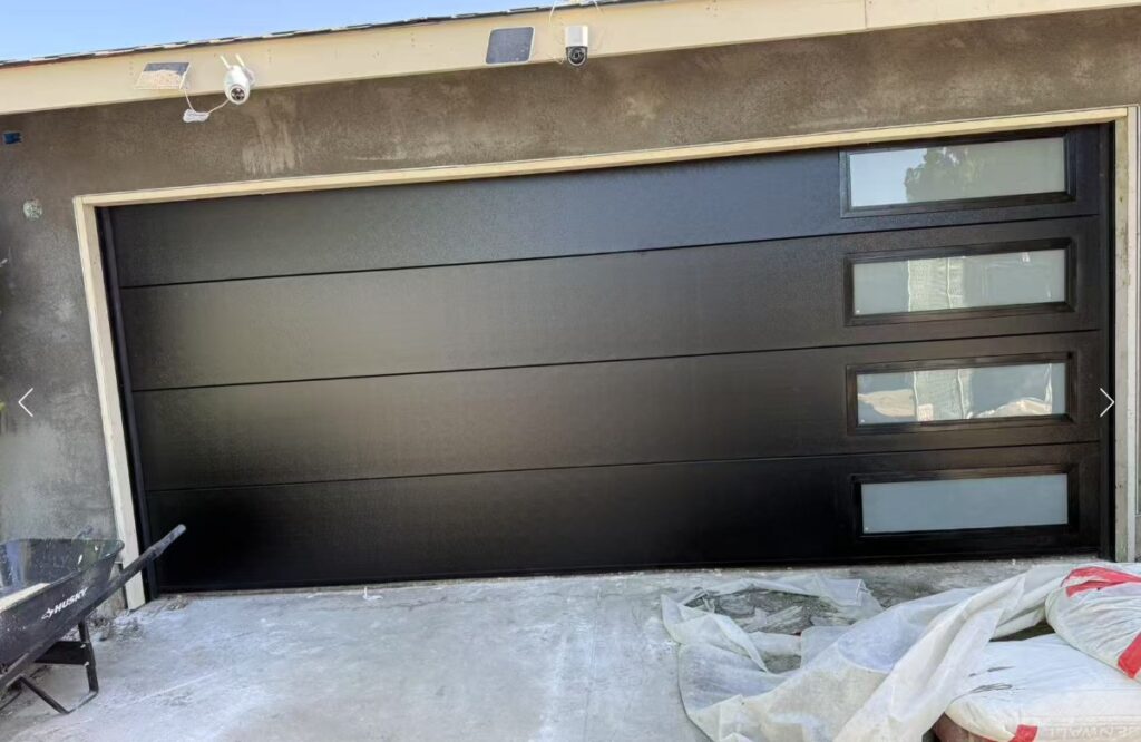 Flat aluminium sectional garage door